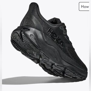 HOKA Arahi 8 women 
Best seller NEW Sz 10D
COLOR: Black / Black